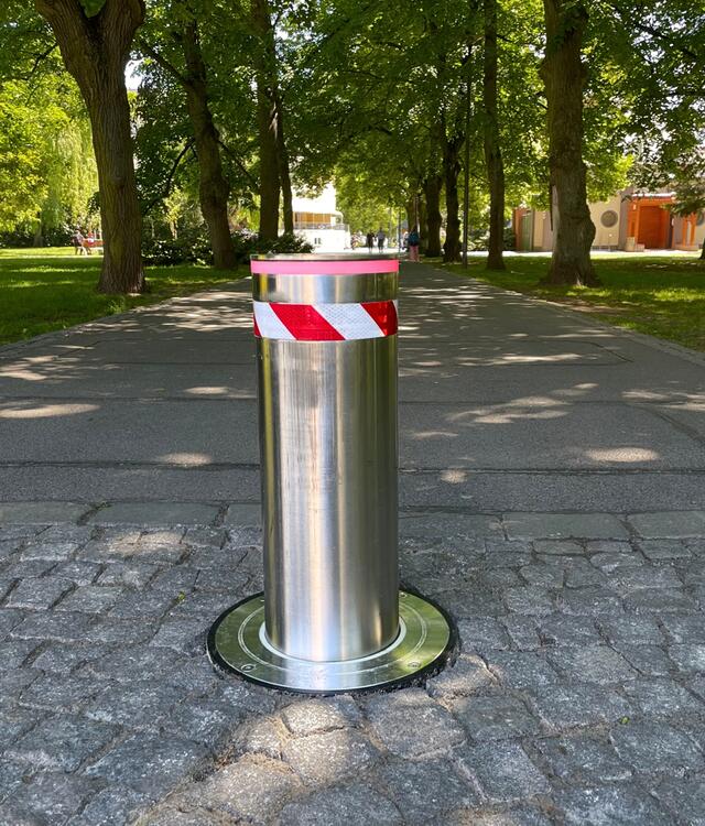 Rising, Automatic and Parking Bollards