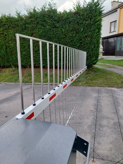 Automatická parkovací závora RB 53 s ramenem s dvojitými skládacími záclonkami - #3