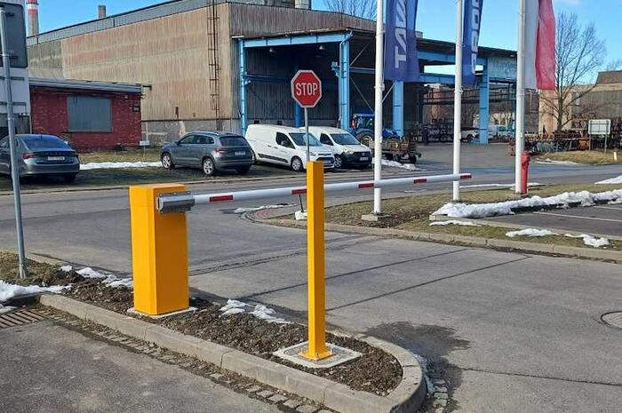 Průmyslová závora RB47 BL - #1