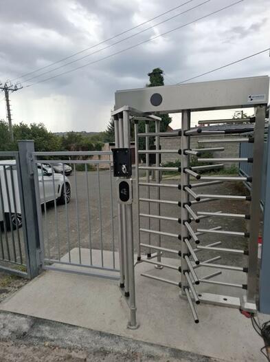 Plnorozměrný turniket DET 415 - #1