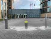 Výsuvný sloupek před sídlem Zentiva Group