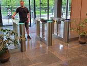 Vstupní turnikety v budově A kancelářích Vlněna Office Park v Brně - #6