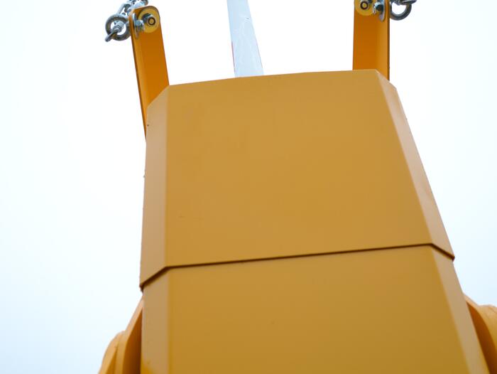 Extrémně dlouhá závora se zesíleným kloubem ke vjezdu do sídla firmy HORAVA - #4