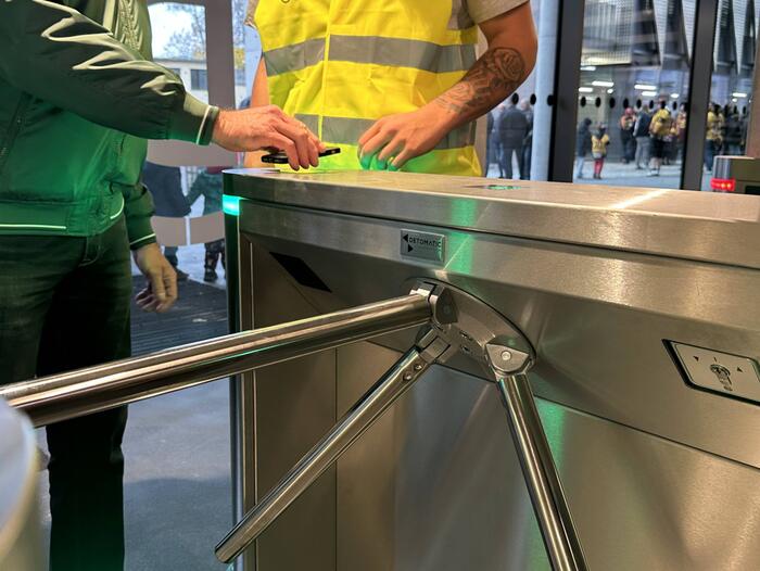 Vstupní turnikety do nové multifunkční hokejové arény v Jihlavě - #6