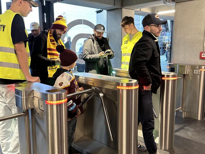 Vstupní turnikety do nové multifunkční hokejové arény v Jihlavě - #7