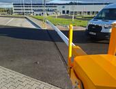 Extrémně dlouhá závora na vjezdu kamionů na parkoviště u logistického centra ZF Ostrov - #2