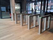 Speedgate turnikety pro přístupový systém ve slovenské centrále ČSOB - #1