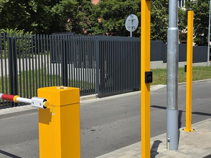 Entrance barriers to the campus of the University of Defence in Černé polí, Brno - #2