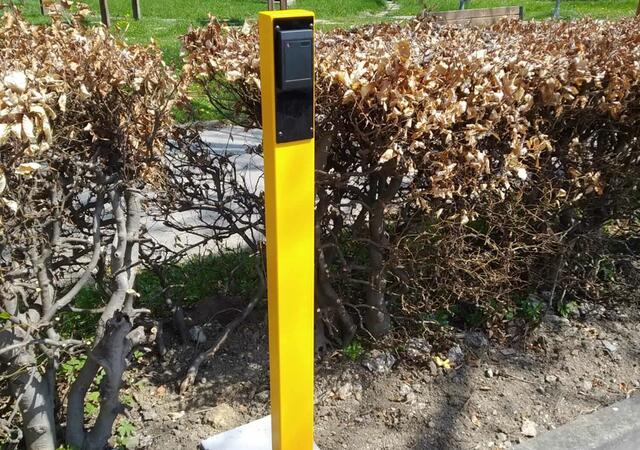 GSM moduly fungují jako elektronické vrátnice bez nutnosti obsluhy, a tak nabízejí stejnou míru zabezpečení bez kompromisů | Proč si pořídit GSM systém od Detomatic?